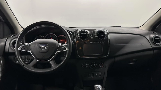 Dacia Logan - Afbeelding 2 van 30