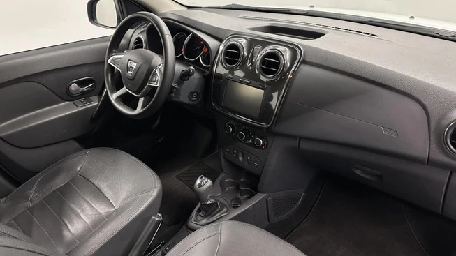 Dacia Logan - Afbeelding 11 van 30