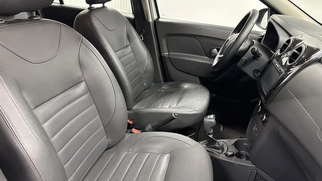 Dacia Logan - Afbeelding 12 van 30