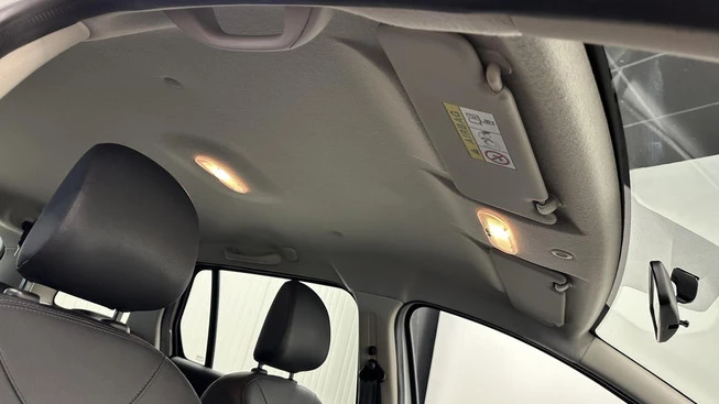 Dacia Logan - Afbeelding 13 van 30