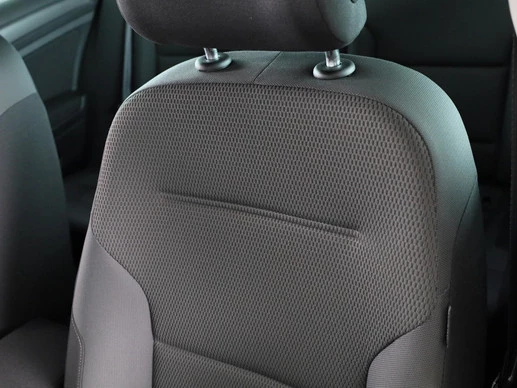 Volkswagen e-Golf - Afbeelding 28 van 30