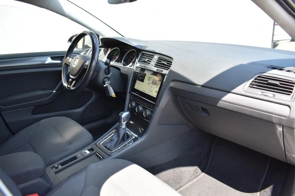 Volkswagen e-Golf - Afbeelding 9 van 28