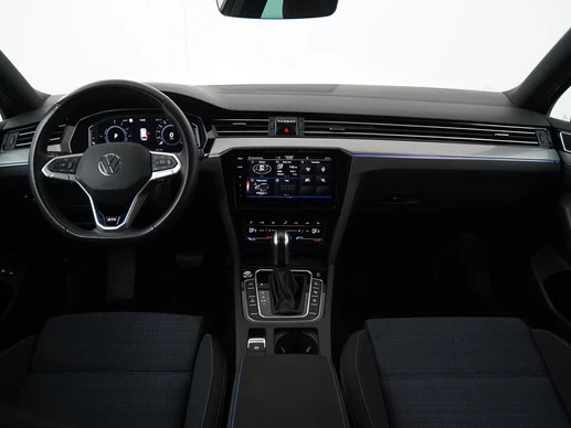 Volkswagen Passat - Afbeelding 6 van 30