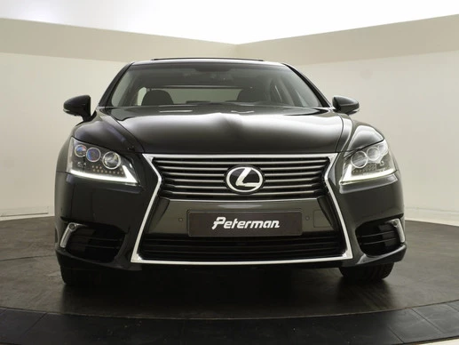 Lexus LS - Afbeelding 8 van 30