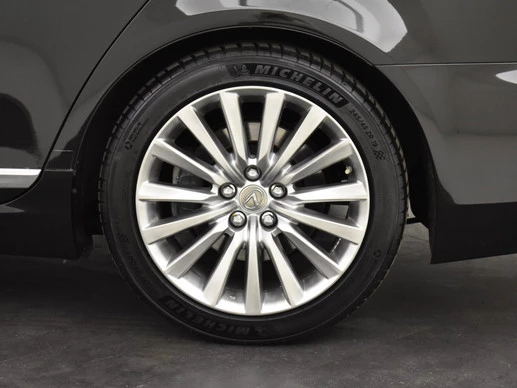 Lexus LS - Afbeelding 9 van 30