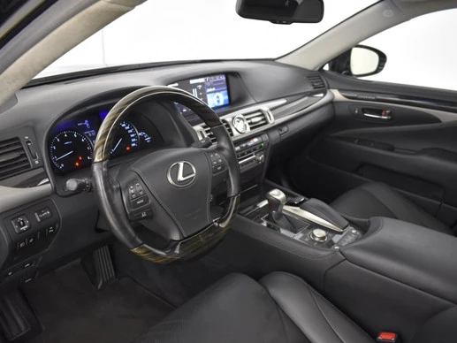 Lexus LS - Afbeelding 18 van 30