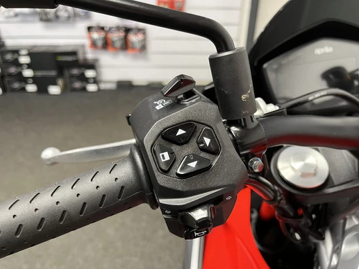 Aprilia Tuono 660 - Afbeelding 20 van 21