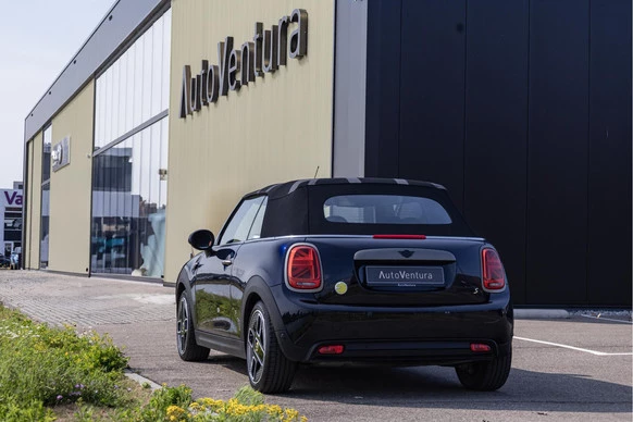 MINI Cabrio - Afbeelding 3 van 30