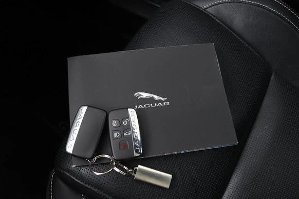 Jaguar F-PACE - Afbeelding 18 van 30
