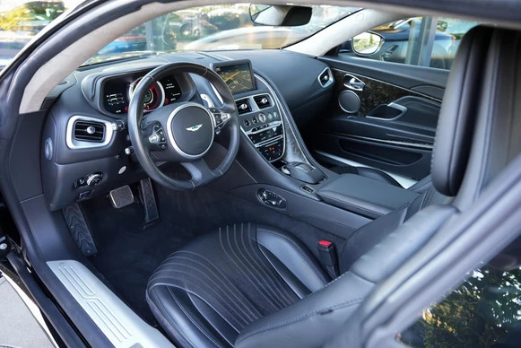 Aston Martin DB11 - Afbeelding 7 van 28
