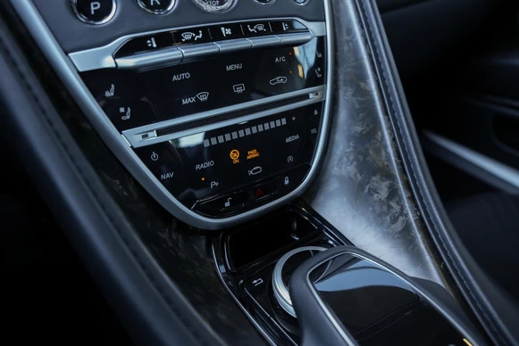 Aston Martin DB11 - Afbeelding 13 van 28