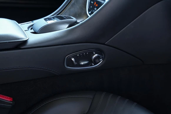 Aston Martin DB11 - Afbeelding 15 van 28