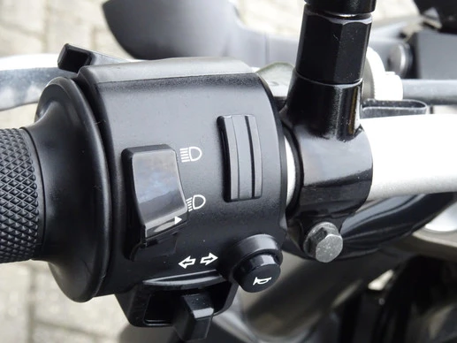 Yamaha MT 09 - Afbeelding 9 van 16