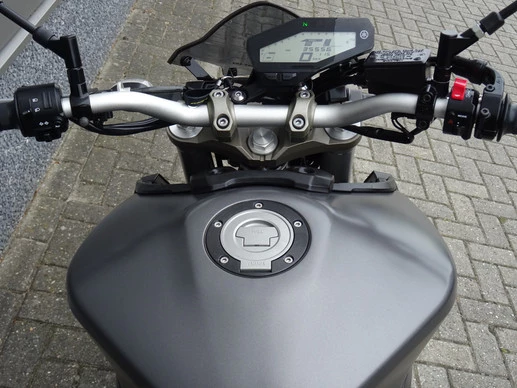 Yamaha MT 09 - Afbeelding 11 van 16