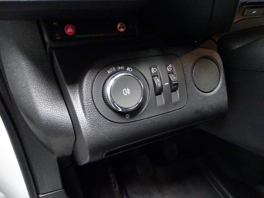 Opel Combo - Afbeelding 9 van 25