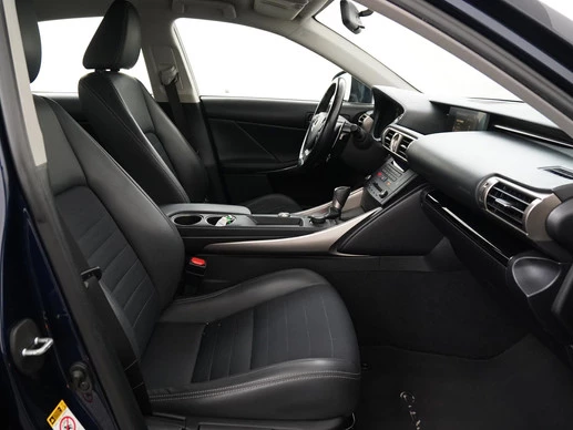 Lexus IS - Afbeelding 3 van 30