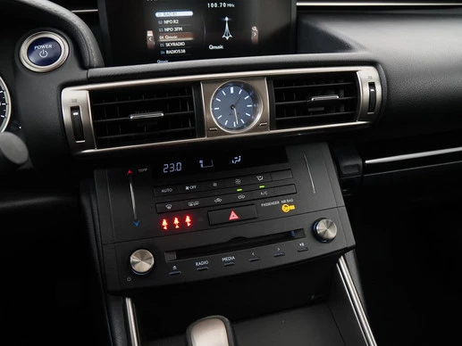 Lexus IS - Afbeelding 12 van 30