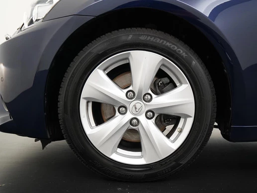 Lexus IS - Afbeelding 28 van 30
