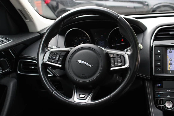 Jaguar F-PACE - Afbeelding 16 van 24