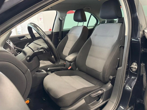 Volkswagen Jetta - Afbeelding 10 van 21