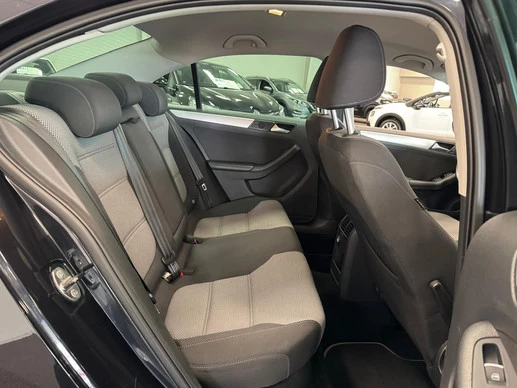 Volkswagen Jetta - Afbeelding 13 van 21
