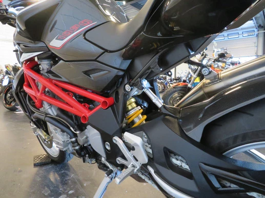 MV Agusta Brutale - Afbeelding 9 van 13