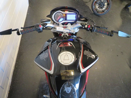 MV Agusta Brutale - Afbeelding 10 van 13