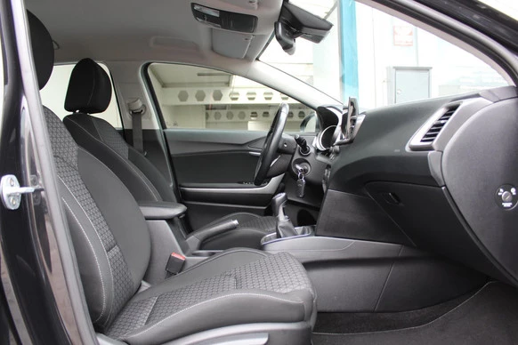 Kia Ceed - Afbeelding 14 van 30