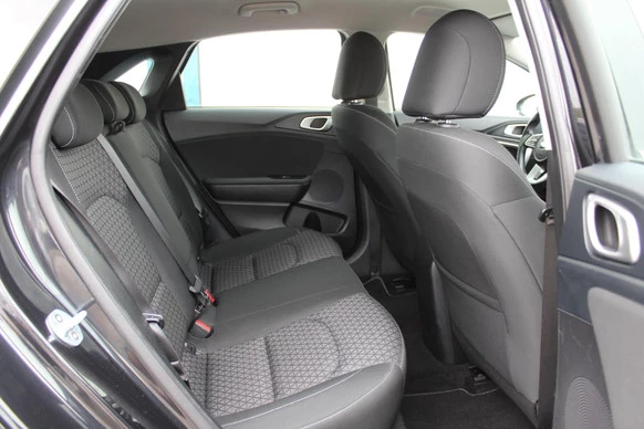 Kia Ceed - Afbeelding 15 van 30