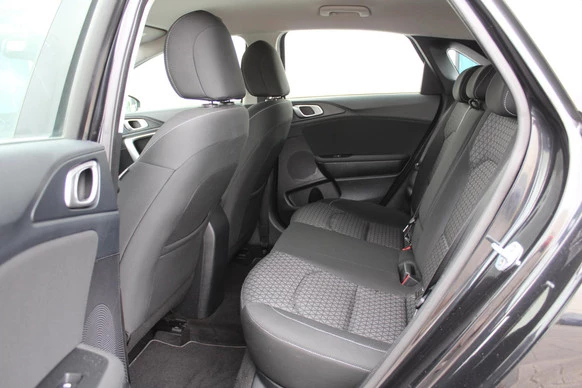 Kia Ceed - Afbeelding 20 van 30