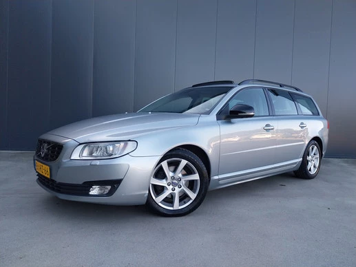 Volvo V70 - Afbeelding 1 van 30