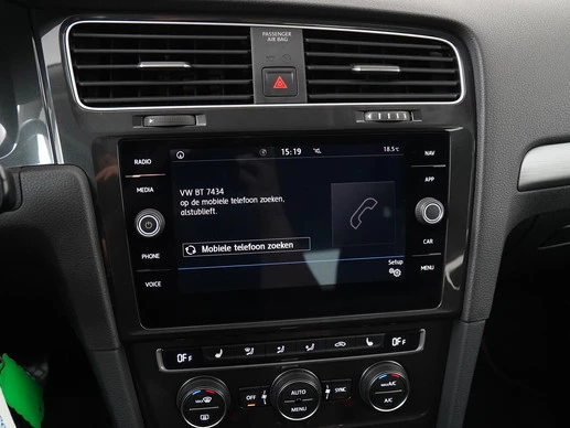 Volkswagen Golf - Afbeelding 16 van 30