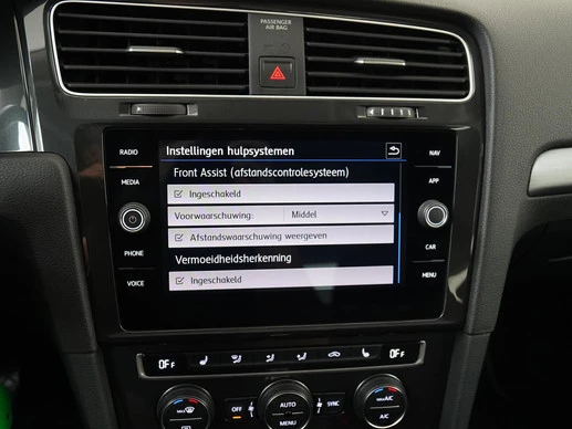 Volkswagen Golf - Afbeelding 19 van 30