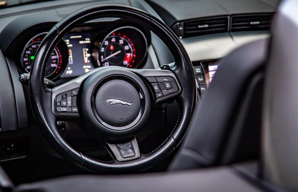 Jaguar F-Type - Afbeelding 10 van 30