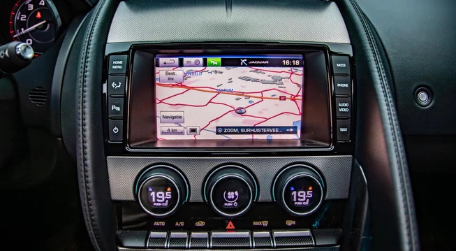 Jaguar F-Type - Afbeelding 12 van 30