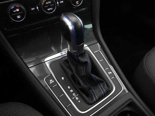 Volkswagen e-Golf - Afbeelding 18 van 29