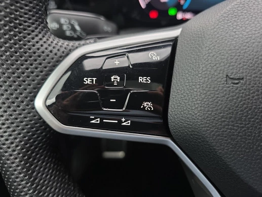 Volkswagen Golf - Afbeelding 16 van 30