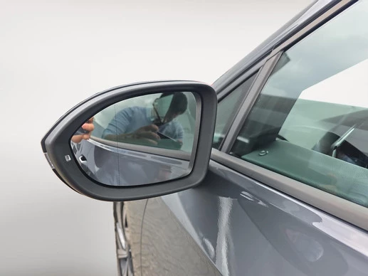 Volkswagen Golf - Afbeelding 27 van 30