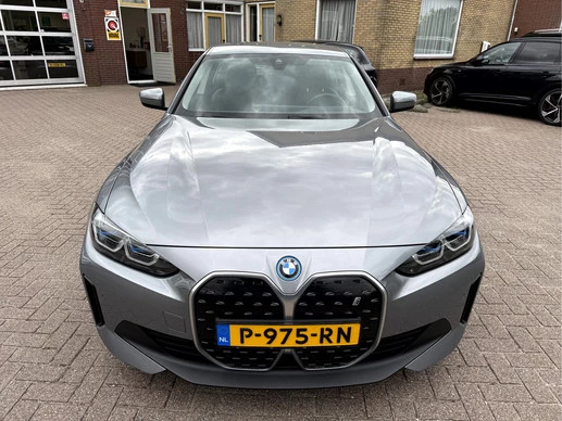 BMW i4 - Afbeelding 21 van 30