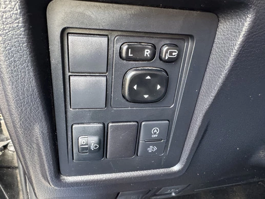 Toyota Land Cruiser - Afbeelding 12 van 25