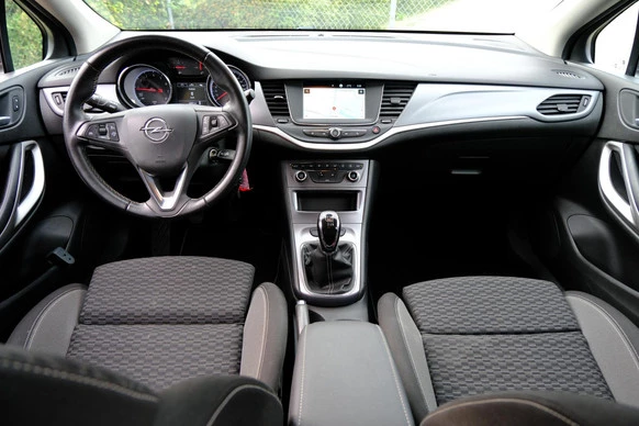 Opel Astra - Afbeelding 10 van 29