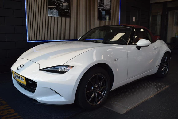 Mazda MX-5 - Afbeelding 1 van 21