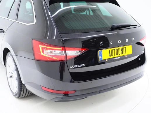 Škoda Superb - Afbeelding 14 van 30