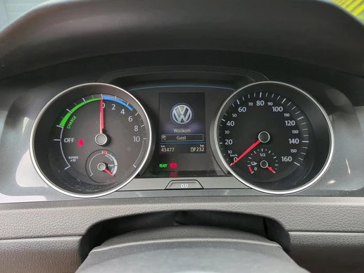 Volkswagen e-Golf - Afbeelding 8 van 17