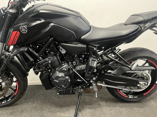 Yamaha MT 07 - Afbeelding 15 van 21