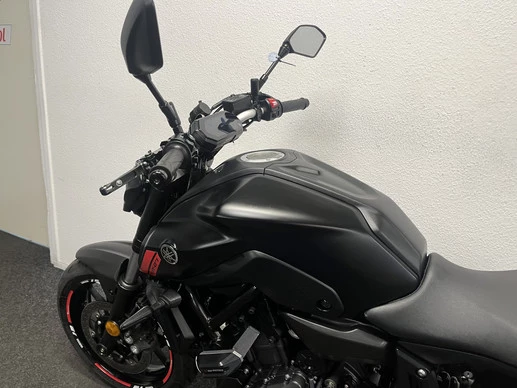 Yamaha MT 07 - Afbeelding 18 van 21