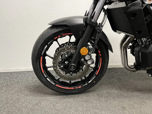 Yamaha MT 07 - Afbeelding 17 van 22