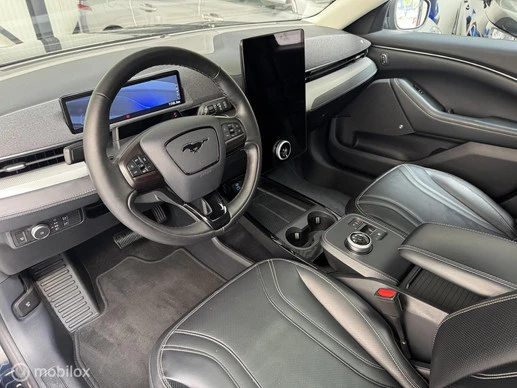 Ford Mustang Mach-E - Afbeelding 9 van 18
