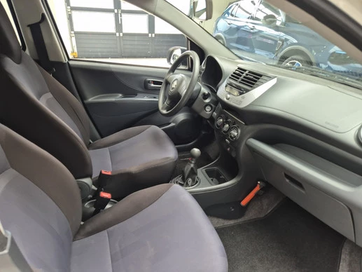 Suzuki Alto - Afbeelding 17 van 22