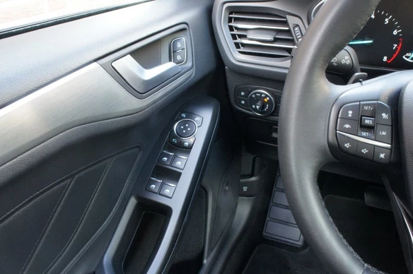 Ford Focus - Afbeelding 15 van 30